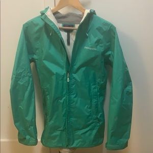 Patagonia Torrentshell light green rain jacket  XS